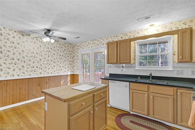 3860 Fox RN, Williamsburg, VA 23188