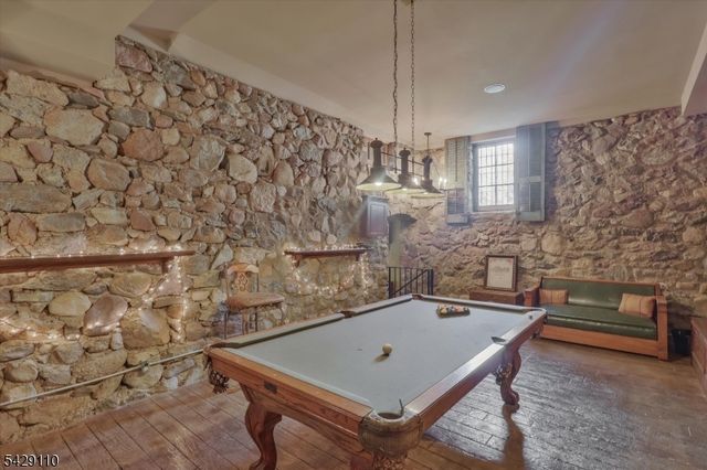 151 Lookout Rd, Mountain Lakes Boro, NJ 07046