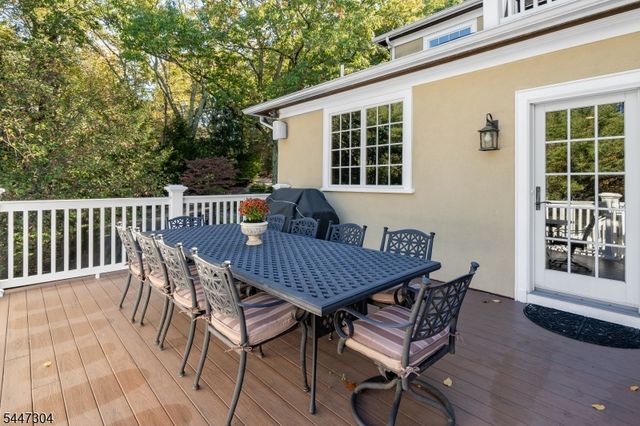 151 Lookout Rd, Mountain Lakes Boro, NJ 07046