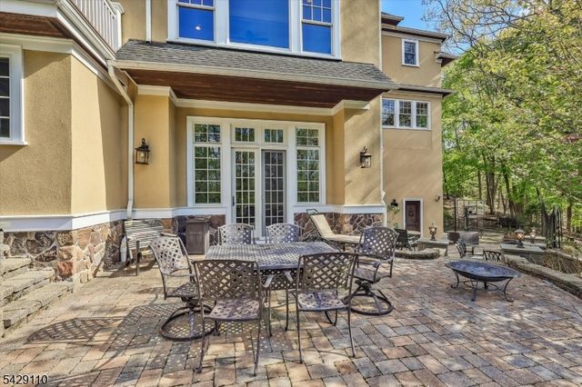 151 Lookout Rd, Mountain Lakes Boro, NJ 07046