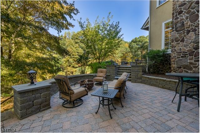 151 Lookout Rd, Mountain Lakes Boro, NJ 07046