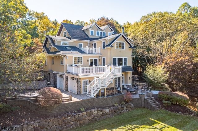 151 Lookout Rd, Mountain Lakes Boro, NJ 07046