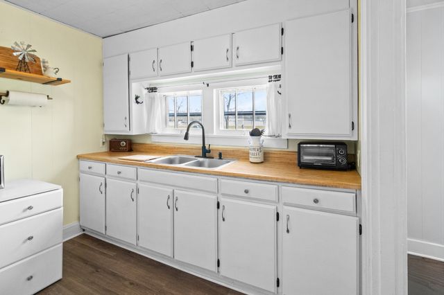 345 Clardy Rd, Unionville, TN 37180