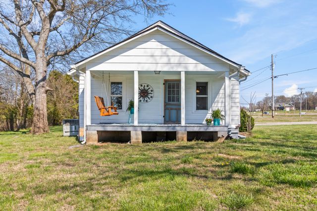 345 Clardy Rd, Unionville, TN 37180