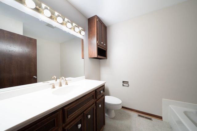 1837 N Mt Carmel, Wichita, KS 67203