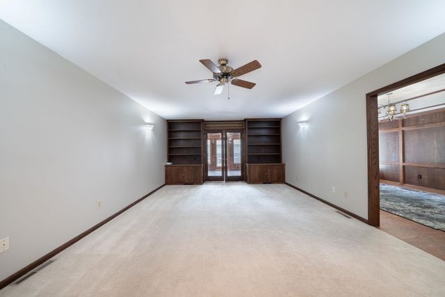 1837 N Mt Carmel, Wichita, KS 67203