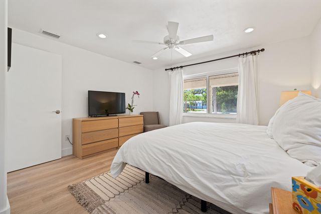 425 Tenth Avenue, Indialantic, FL 32903