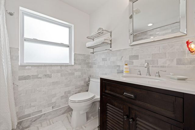 425 Tenth Avenue, Indialantic, FL 32903