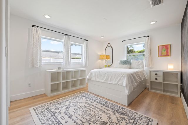 425 Tenth Avenue, Indialantic, FL 32903