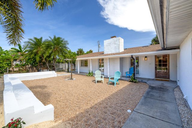 425 Tenth Avenue, Indialantic, FL 32903