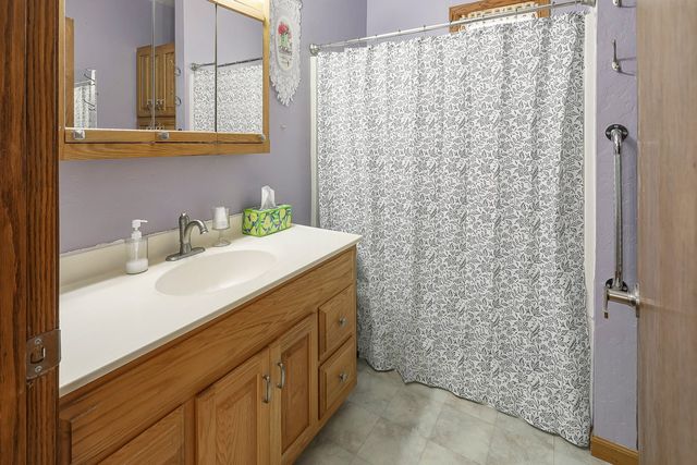 1112 Liberty Street, Pella, IA 50219