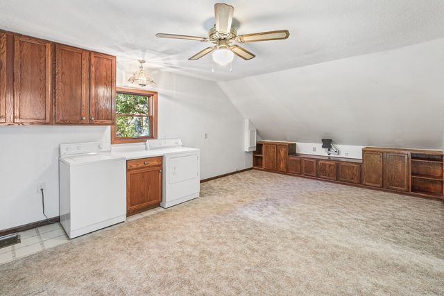 1112 Liberty Street, Pella, IA 50219