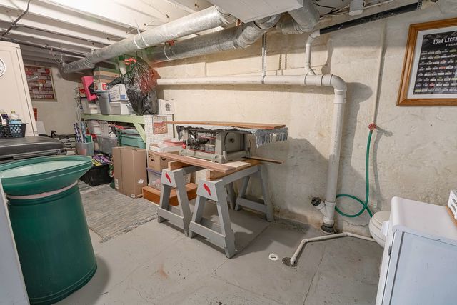 1112 Liberty Street, Pella, IA 50219