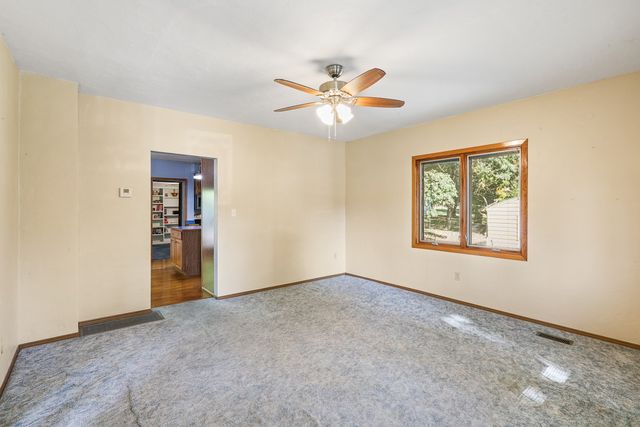 1112 Liberty Street, Pella, IA 50219