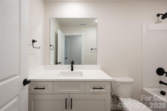 647 E Sharpe Street, Statesville, NC 28677