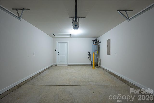 647 E Sharpe Street, Statesville, NC 28677