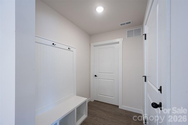 647 E Sharpe Street, Statesville, NC 28677