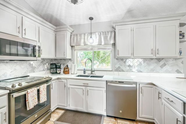 12962 Morgan Place, Burnsville, MN 55337