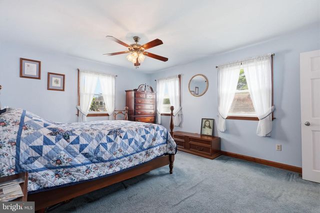 8000 COLFAX ST, Philadelphia, PA 19136