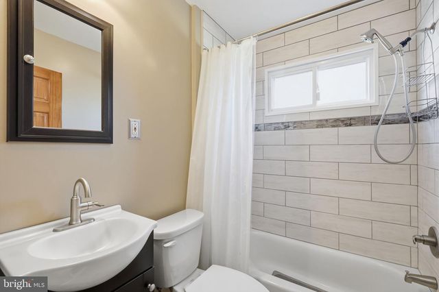 8000 COLFAX ST, Philadelphia, PA 19136