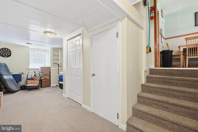 8000 COLFAX ST, Philadelphia, PA 19136
