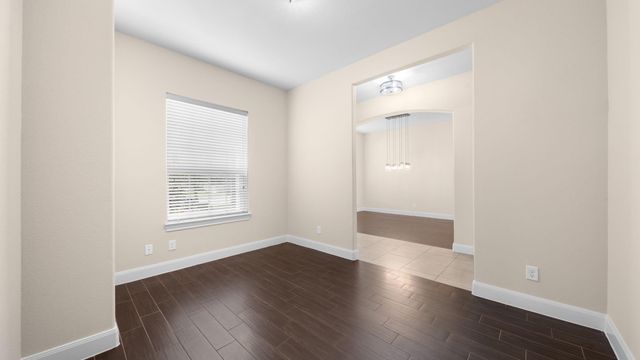 8403 Creekside Timbers Drive, Tomball, TX 77375