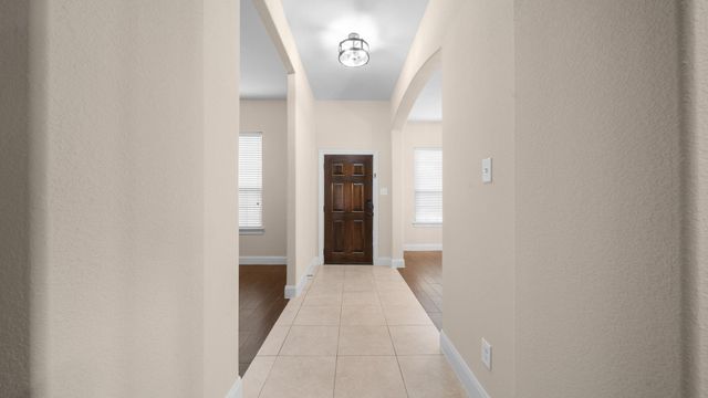 8403 Creekside Timbers Drive, Tomball, TX 77375