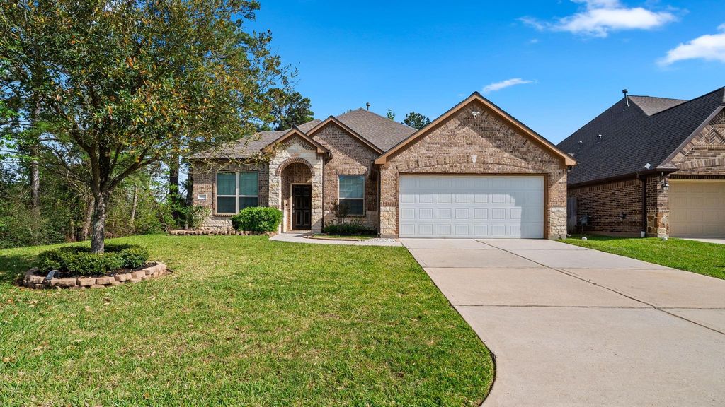 8403 Creekside Timbers Drive, Tomball, TX 77375
