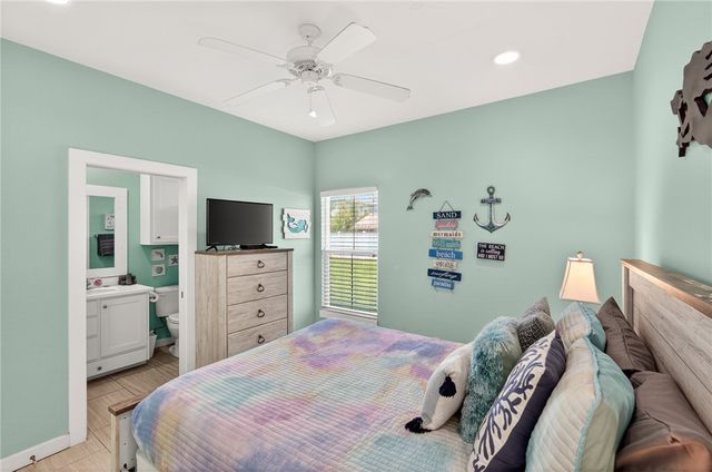624 Banyan Beach Dr, Port Aransas, TX 78373