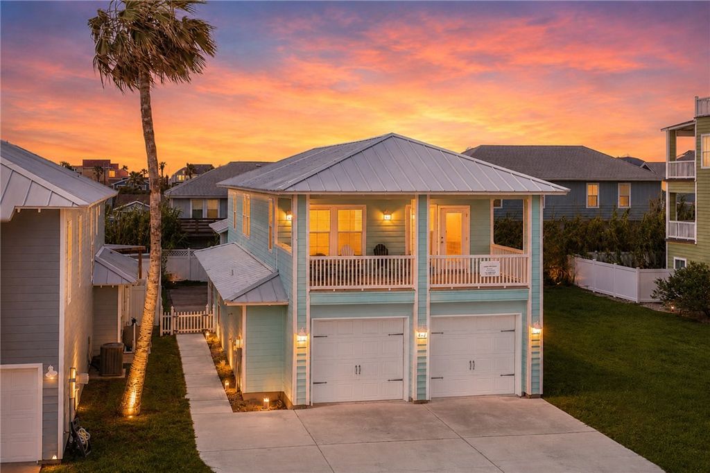 624 Banyan Beach Dr, Port Aransas, TX 78373