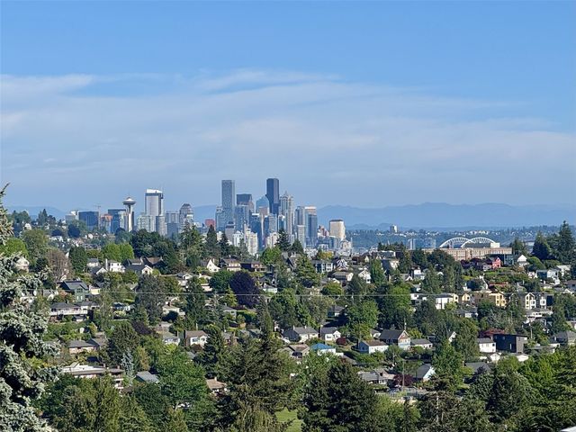 3303 37th Avenue W, Seattle, WA 98199