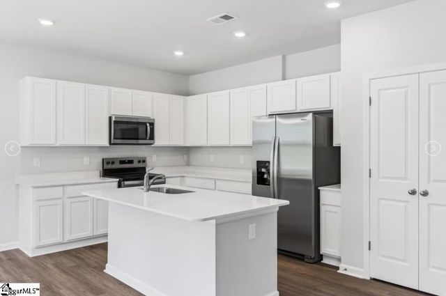 111 Leacock Drive, Fountain Inn, SC 29644