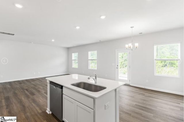 111 Leacock Drive, Fountain Inn, SC 29644