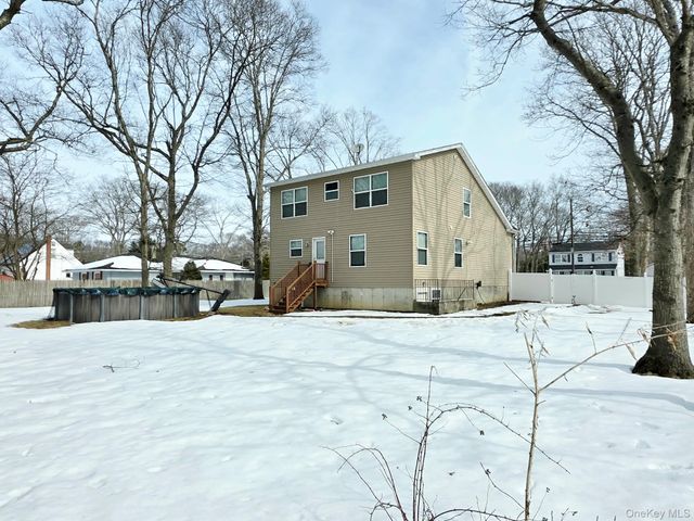 131 Forrest Avenue, Shirley, NY 11967