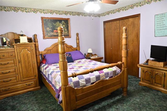 432 E Carson Lane, Mustang, OK 73064