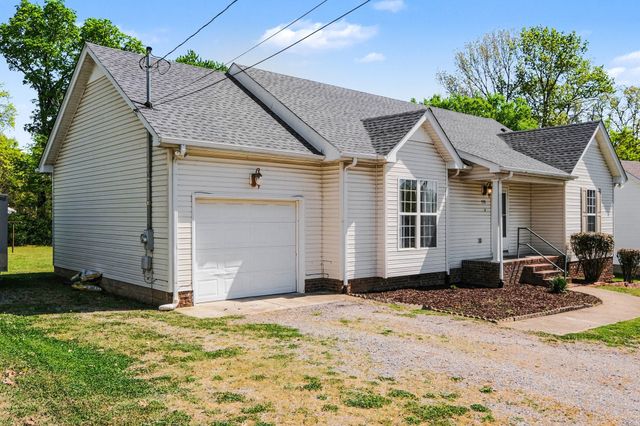 978 Sumerset Cir, Lewisburg, TN 37091
