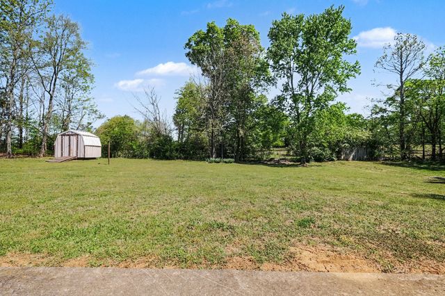 978 Sumerset Cir, Lewisburg, TN 37091