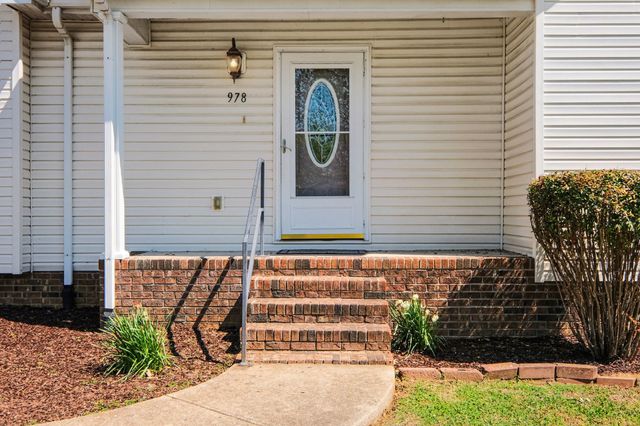 978 Sumerset Cir, Lewisburg, TN 37091