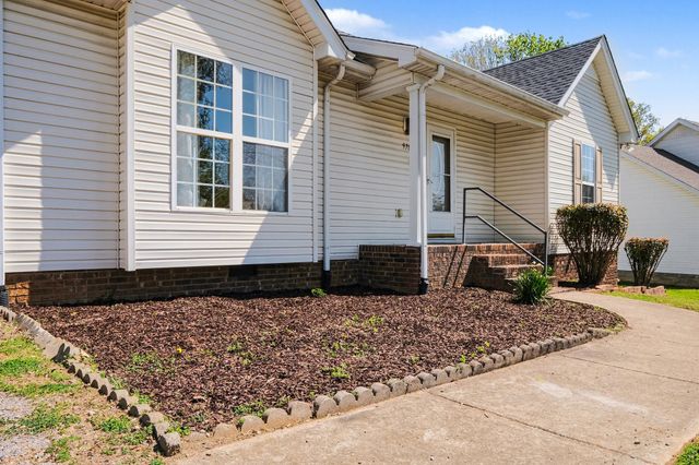 978 Sumerset Cir, Lewisburg, TN 37091