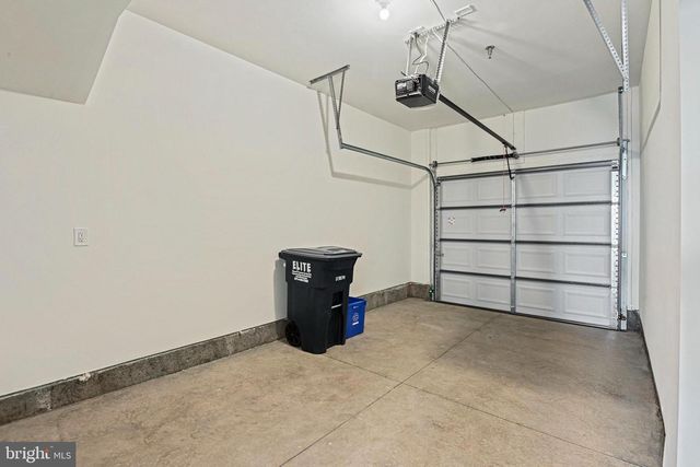 19872 YELLOW DAISY TER, Ashburn, VA 20147