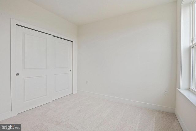 19872 YELLOW DAISY TER, Ashburn, VA 20147