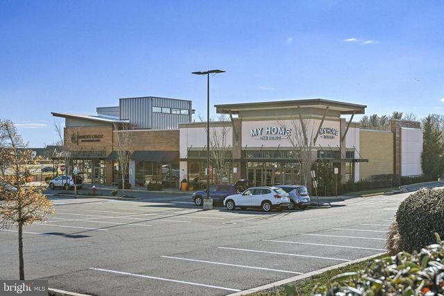 19872 YELLOW DAISY TER, Ashburn, VA 20147