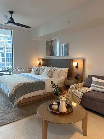 159 NE 6th St 3206, Miami, FL 33132