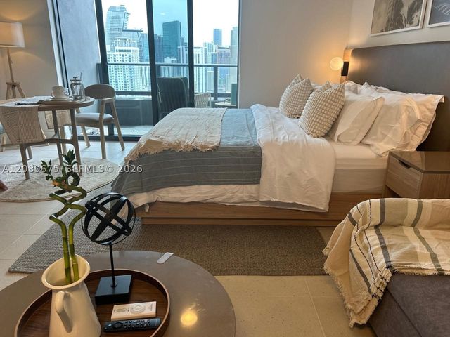 159 NE 6th St 3206, Miami, FL 33132