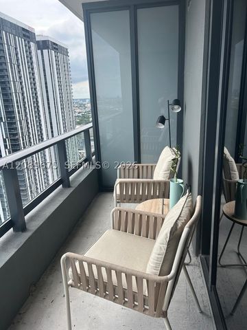 159 NE 6th St 3206, Miami, FL 33132