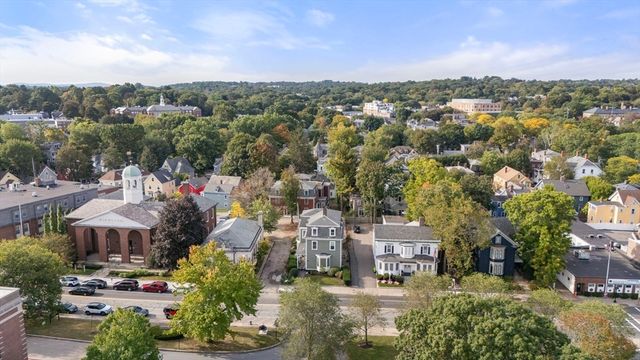 370 Washington St, Brookline, MA 02445