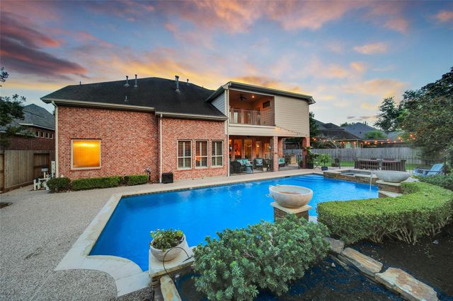 5902 Royal Hill Court, Houston, TX 77345