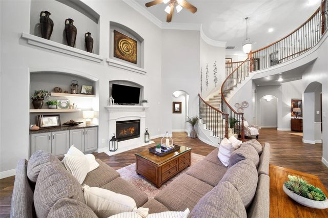 5902 Royal Hill Court, Houston, TX 77345