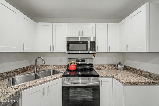 4901 S CALLE LOS CERROS Drive 264, Tempe, AZ 85282