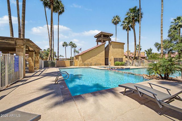 4901 S CALLE LOS CERROS Drive 264, Tempe, AZ 85282